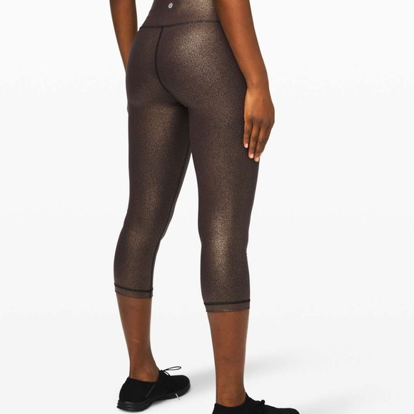 Wunder Under Crop High-Rise *Foil 21" - Picture 2 of 2